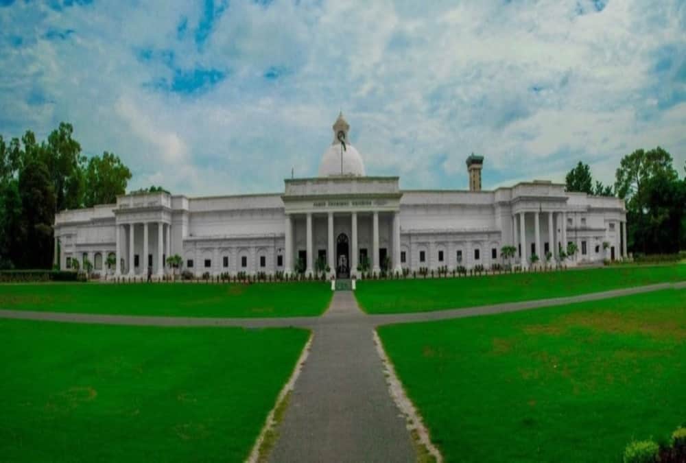 Coronavirus: IIT Roorkee research team identified effective molecules in treatment of covid 19