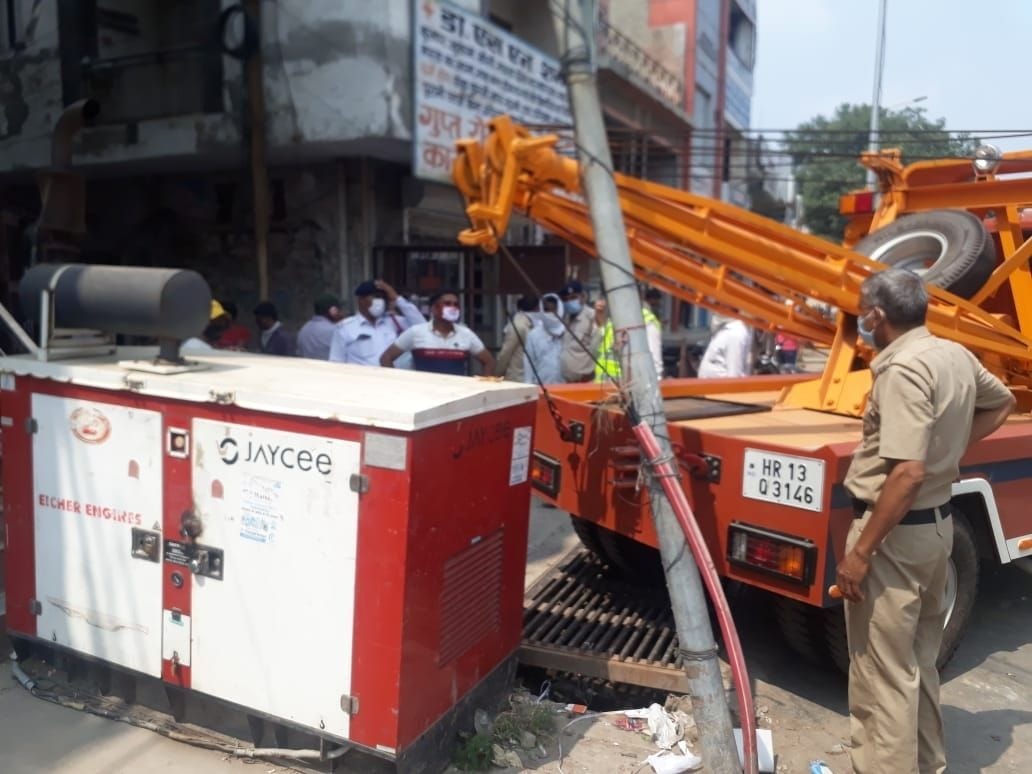 Encroachment removed from narrow roads, challans were also cut