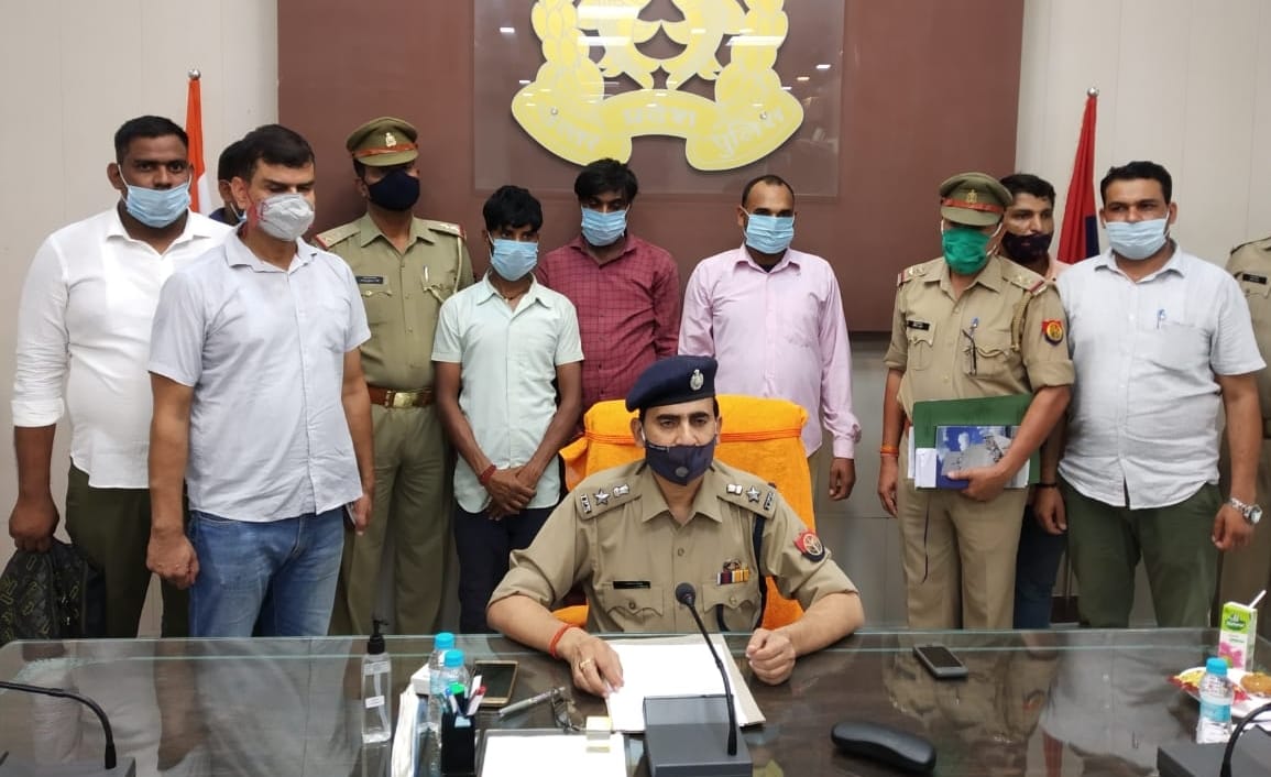 22 lakhs extortion sought from teacher brothers