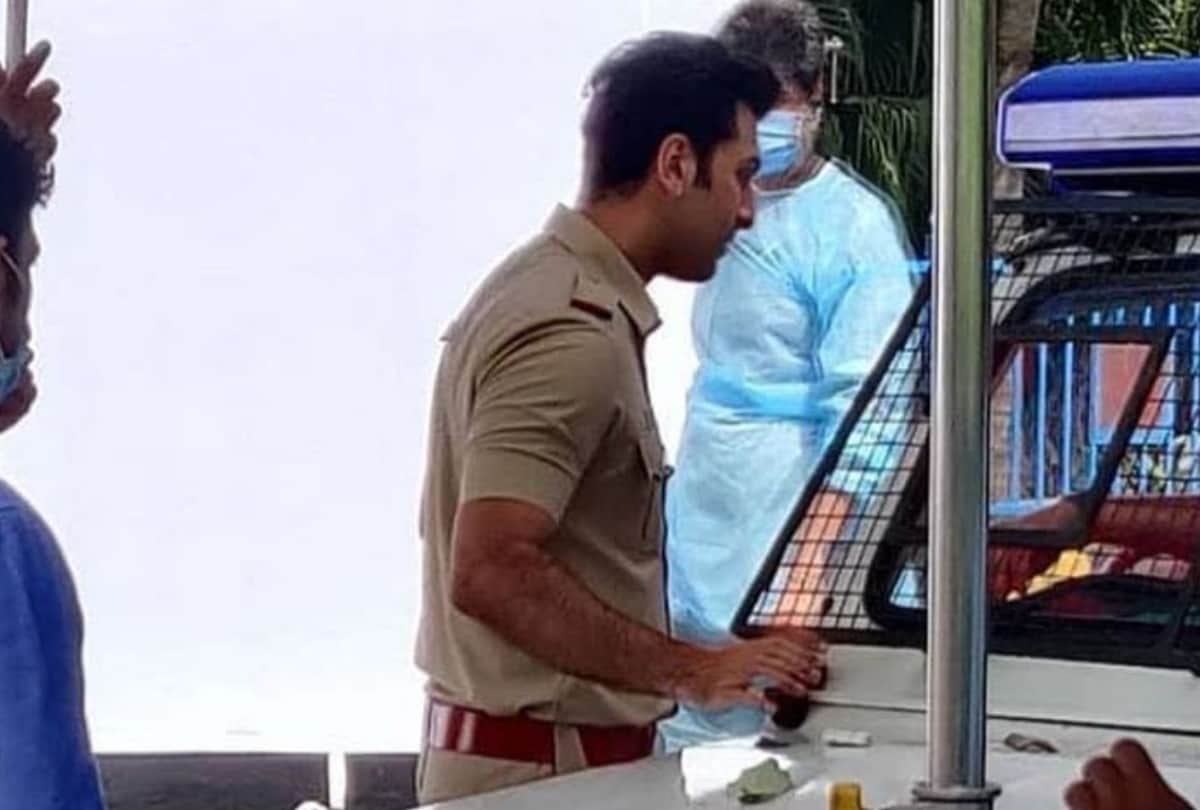 Ranbir Kapoor shoot an ad film transforms into a cop