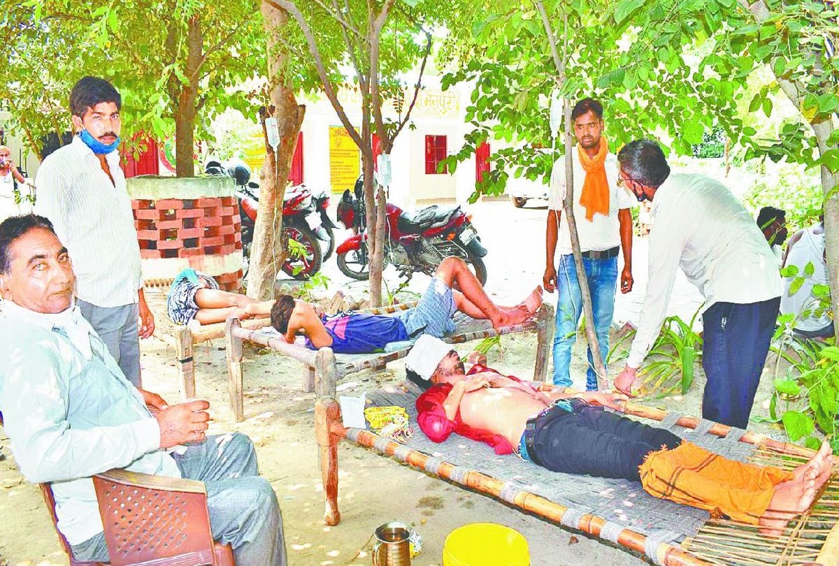 dengue fever outbreak in Karimganj village of Mainpuri Amid Corona Crisis