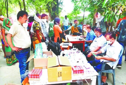 dengue fever outbreak in Karimganj village of Mainpuri Amid Corona Crisis