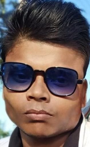 Cyber cafe operator youth hanged