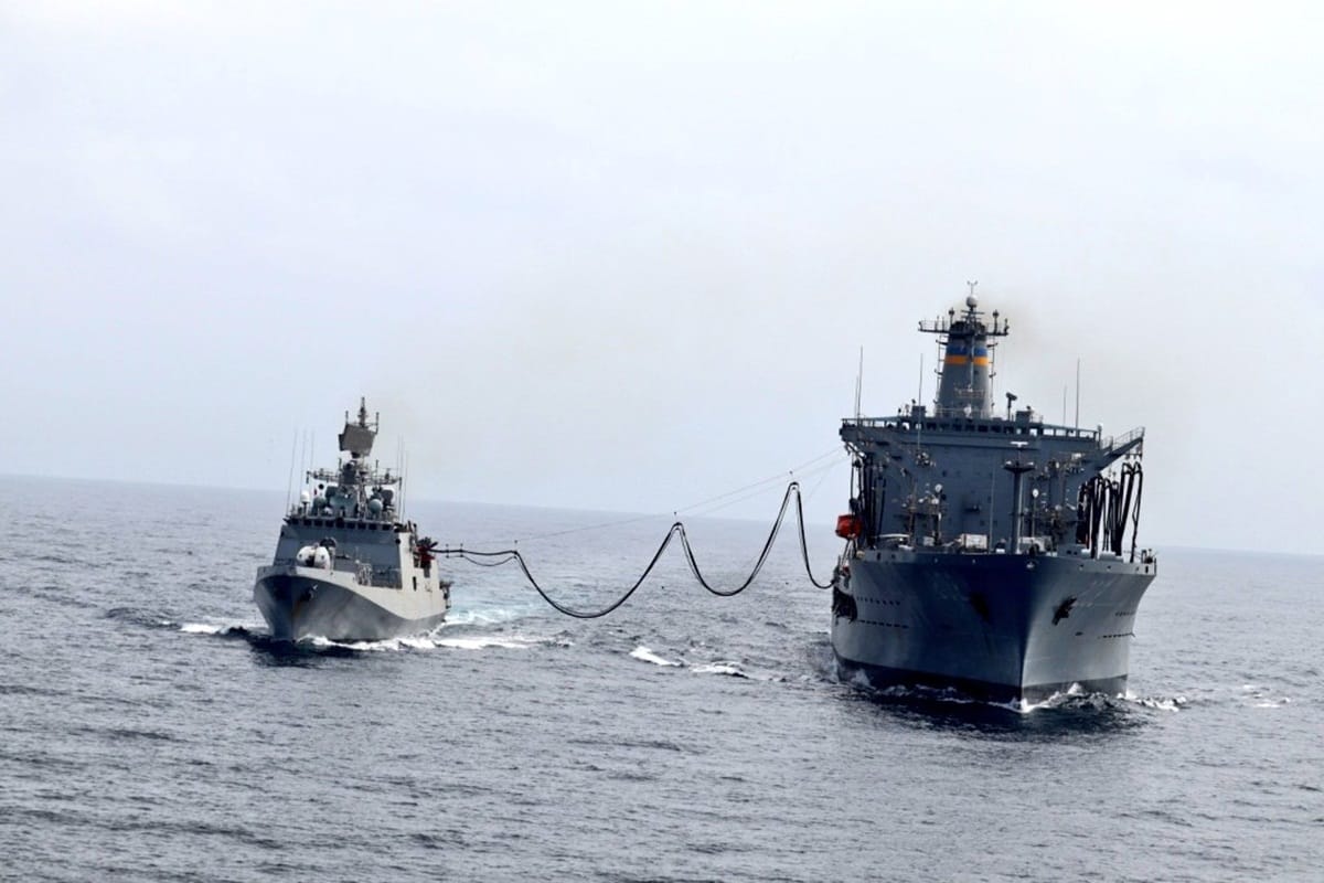 Scientists warn, leakage in oil tanker lying in Red Sea after can have disastrous results