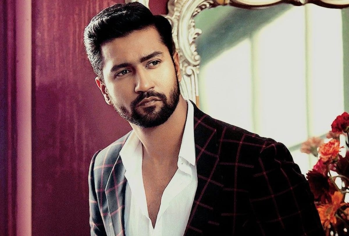 look handsome take style inspiration from actor vicky kaushal and attract the girls