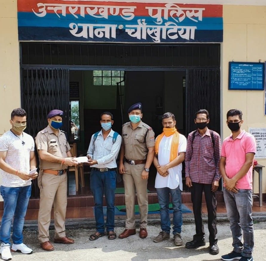 Help by Police in Chaukhutiya