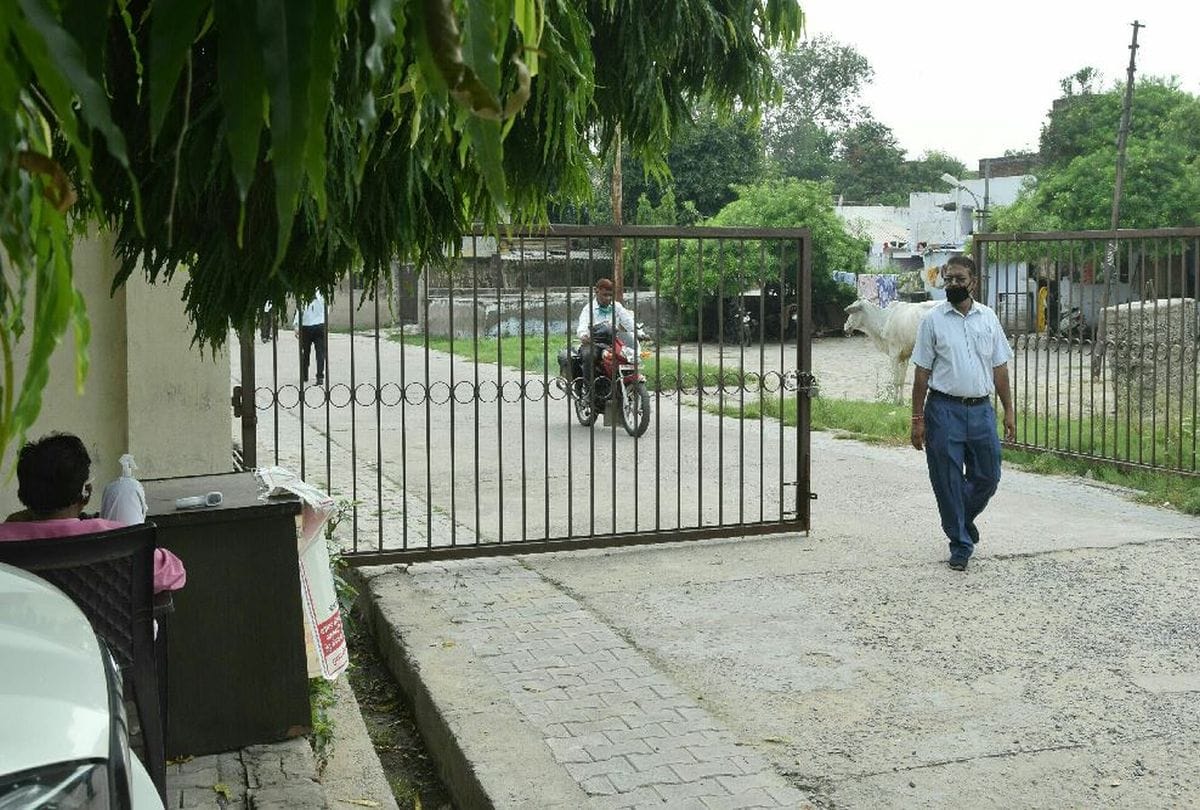Pulse Oximeter Defective In Collectorate Help Desk Closed In Sub Regiment Office