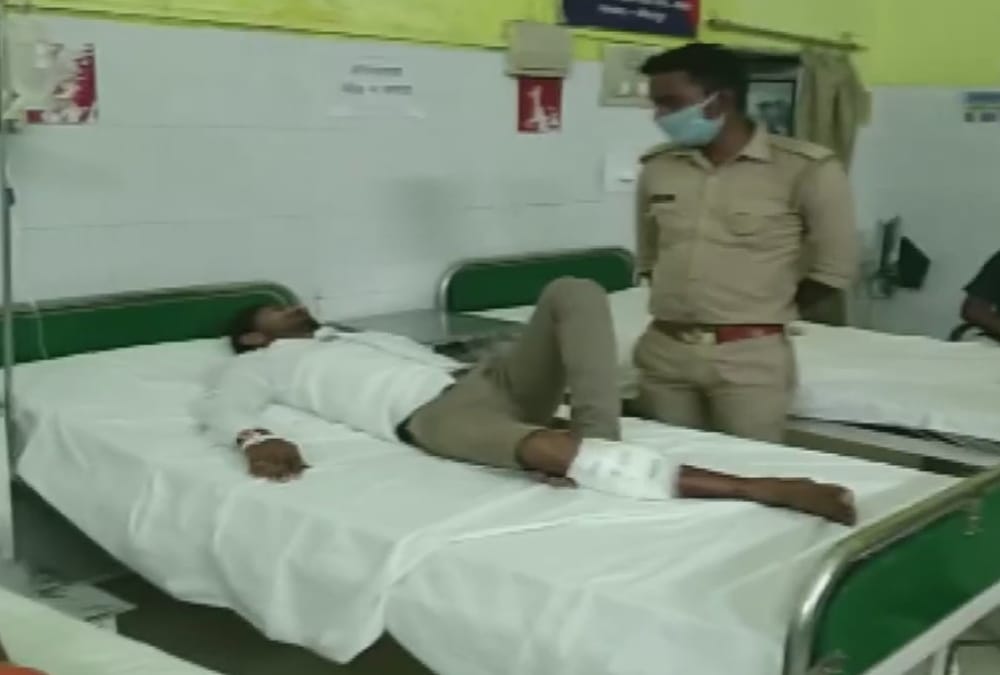 Police encounter with accused of molestation with a girl in Sitapur.