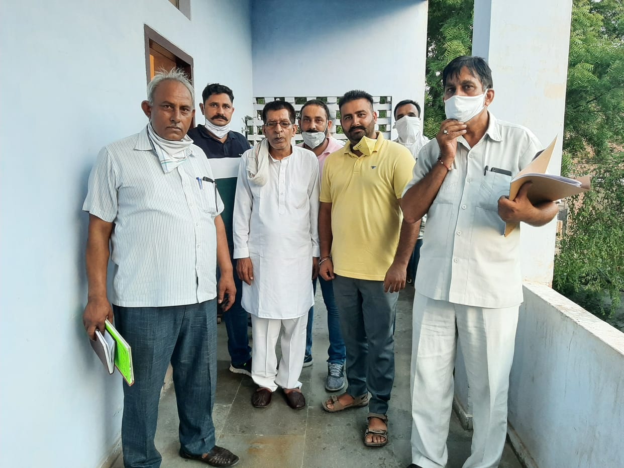 two clerks of roadways depo arrested for taking  bribe