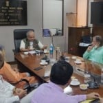 ओपी धनखड़ की अगुवाई में केंद्रीय मंत्री नरेंद्र सिंह तोमर से मिले किसान।