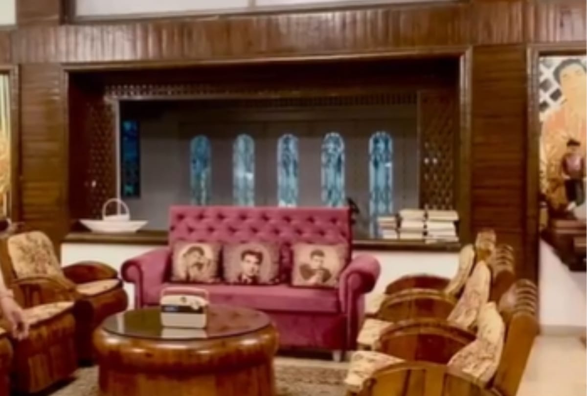 dharmendra house inside photo here royal look