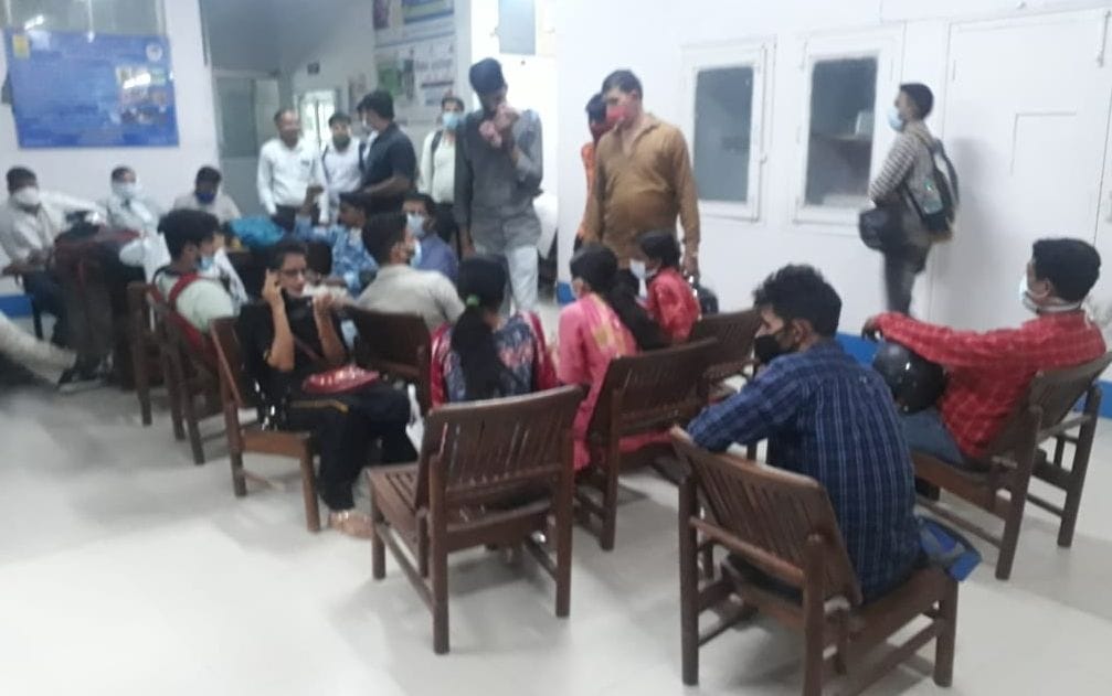 Selected clerks who have been traveling for five days to get medical, expressed anger
