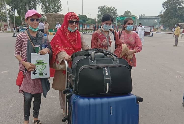 400 Indian citizens returned from Pakistan via Attari-Wagah Border