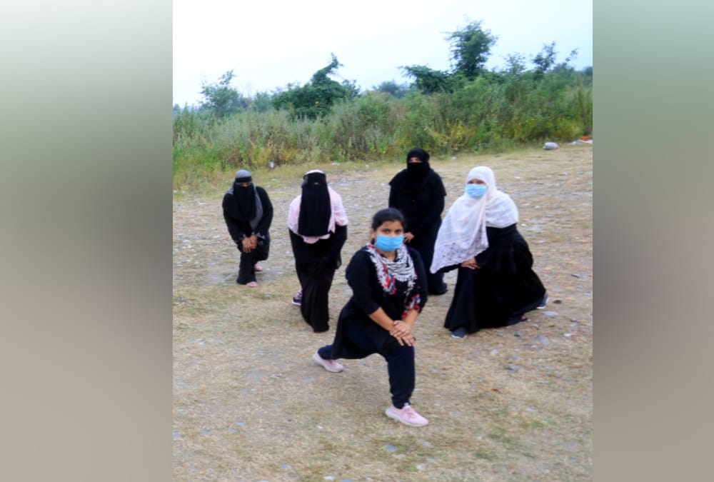 Muslim women Doing yoga in Burka in haldwani Uttarakhand