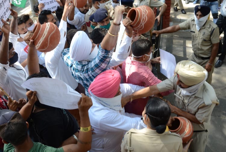 Chandigarh News in Hindi: Youth Congress protests in Chandigarh