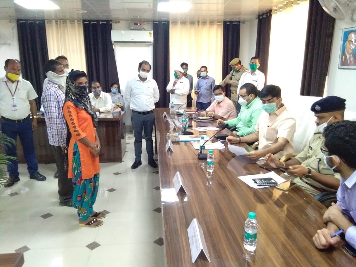 12 complaints received in the entire resolution day, one settled