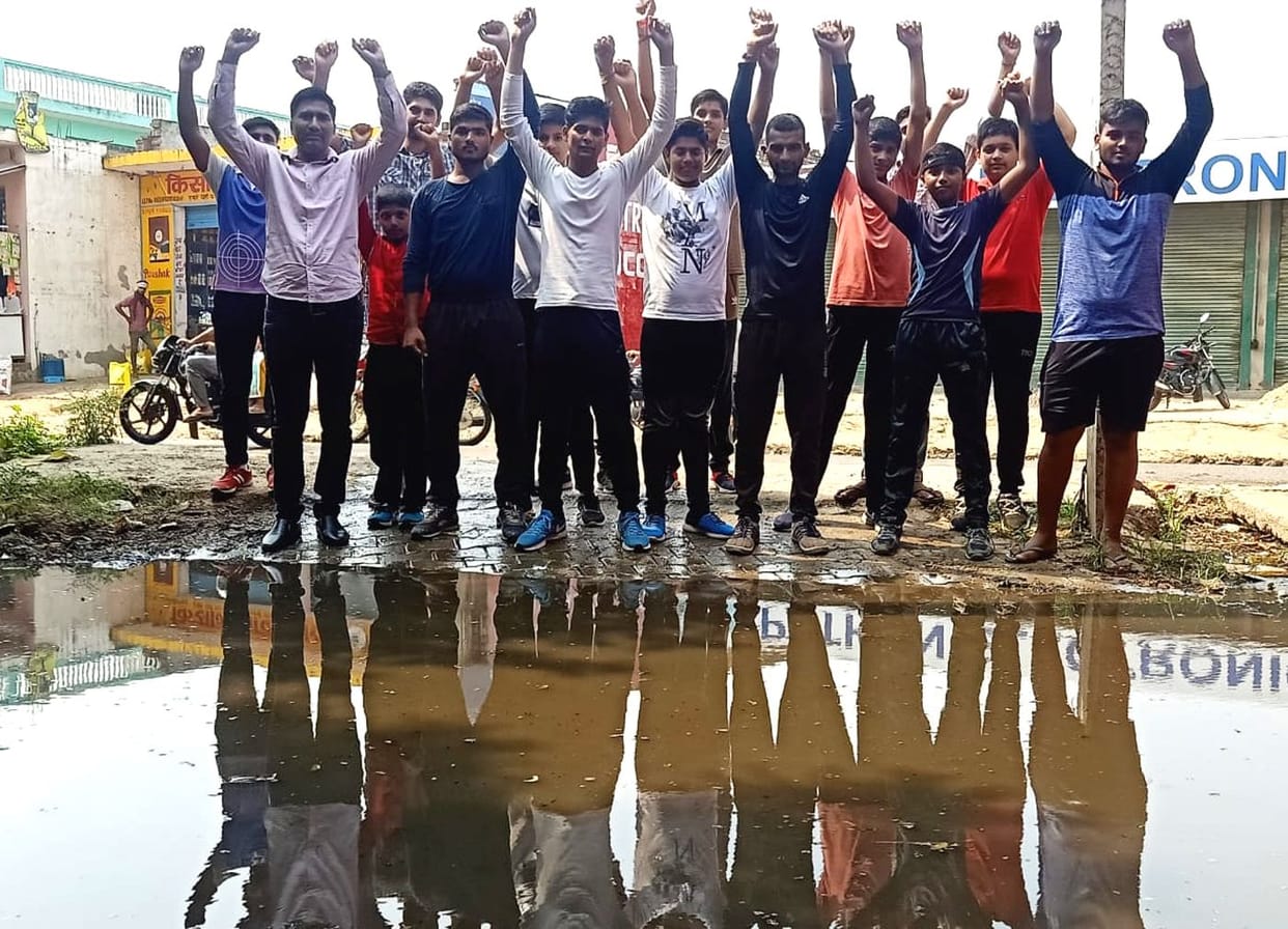People struggling with waterlogging demonstrated against the municipality