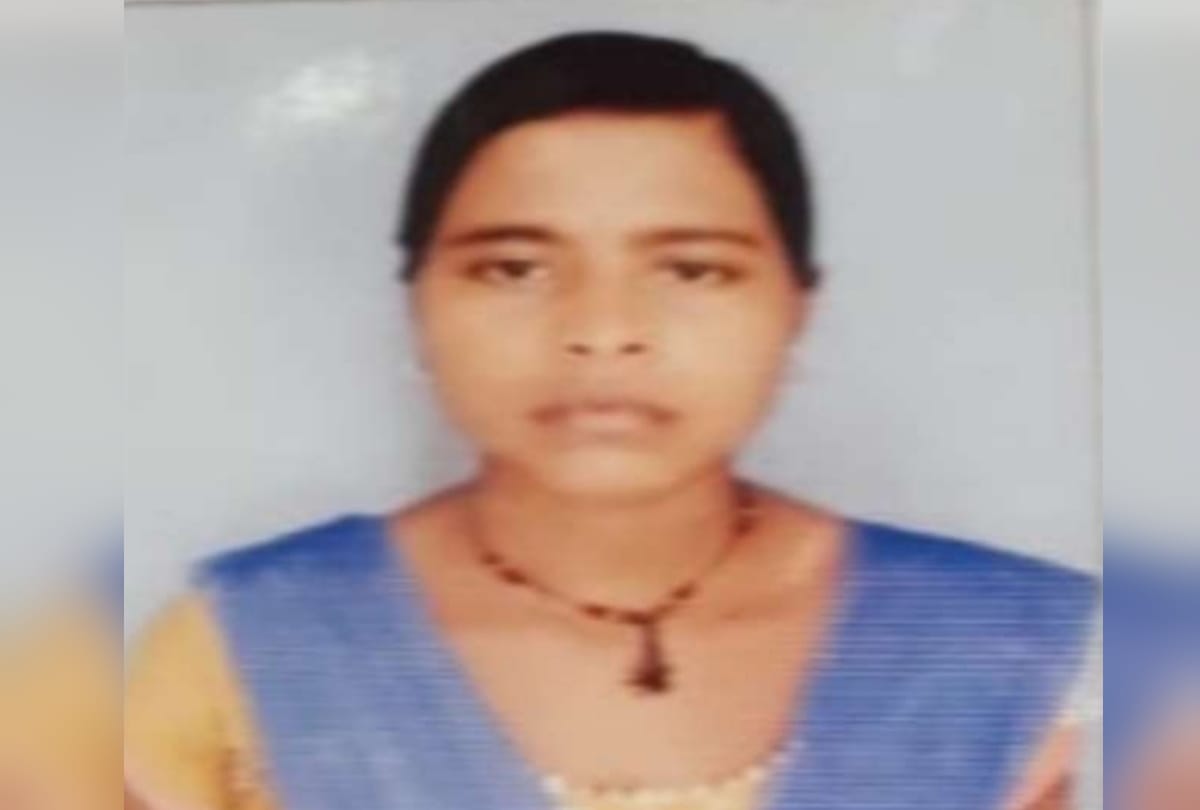 Girl dead body found after murder by cutting neck in gorakhpur
