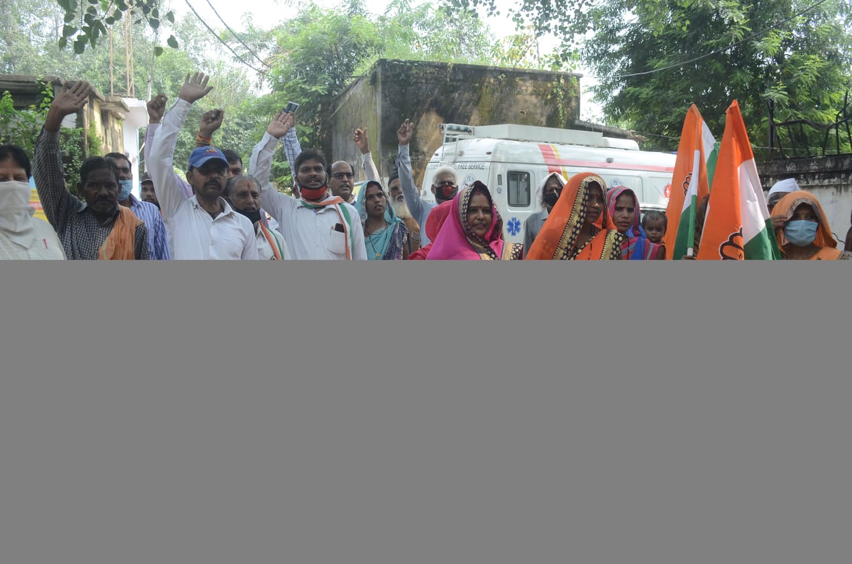 The issue of crusher business in Banda heats up at Divisional Headquarters