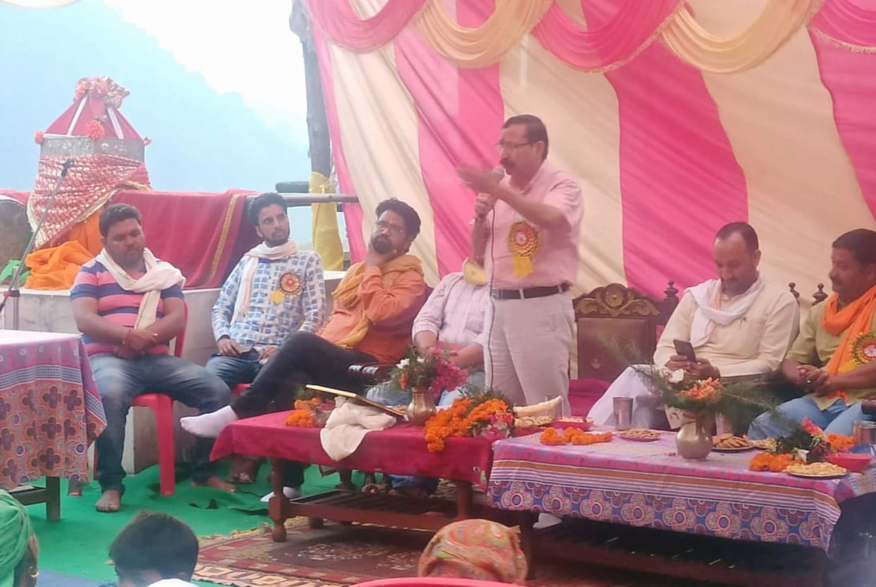 Gangotri MLA listened to the problems of villagers