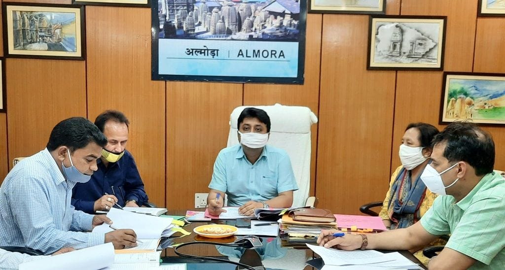 Village head organization raised demand for action against DDO