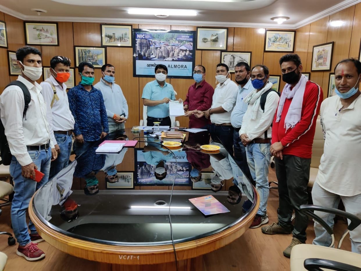 Village head organization raised demand for action against DDO