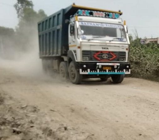 Mota Mahadev Marg turned into pits