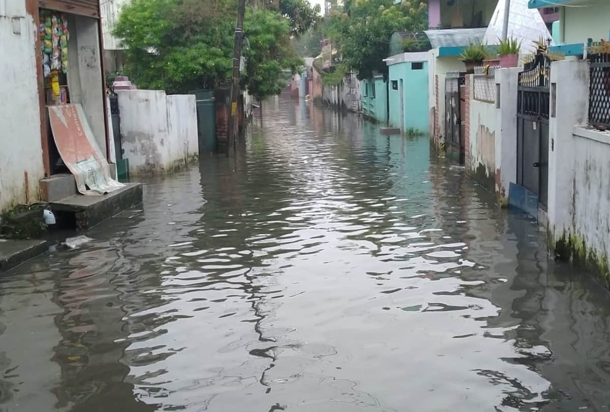 Gorakhpur Weather News update change weather and water logging in city after heavy rain