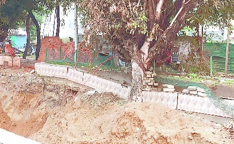 Indiscriminate digging. Another pole of the street light dashed