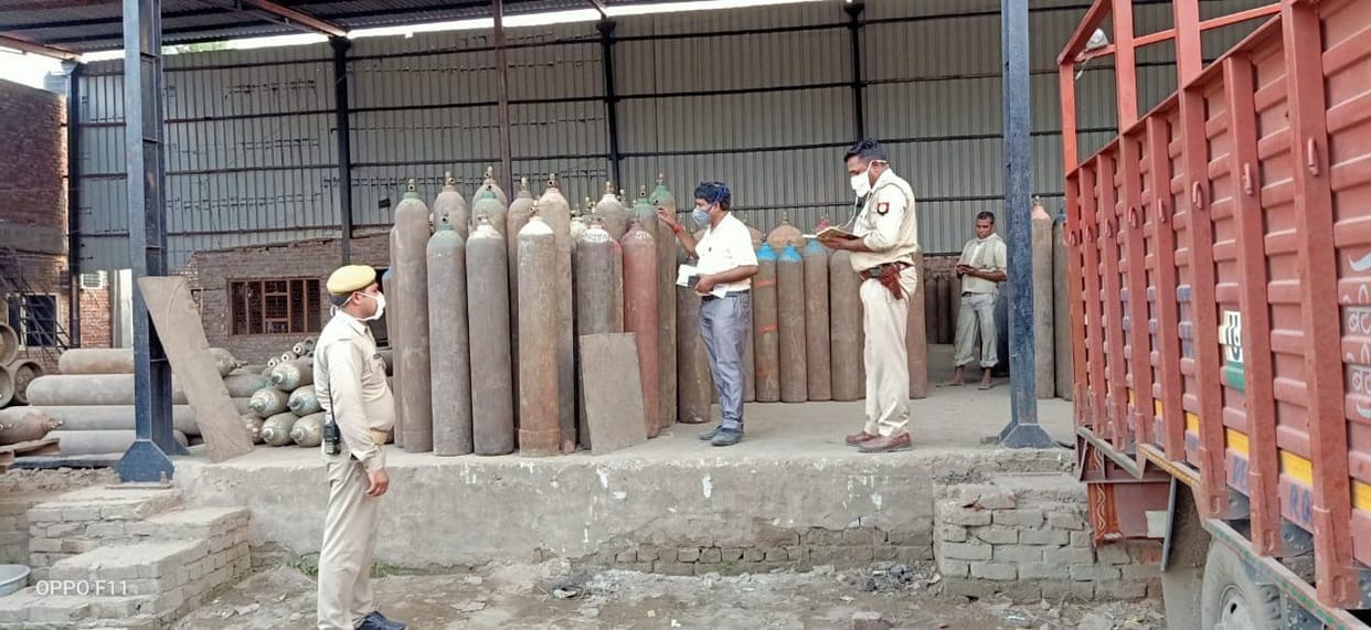 Black marketing of oxygen caught, factory sealed