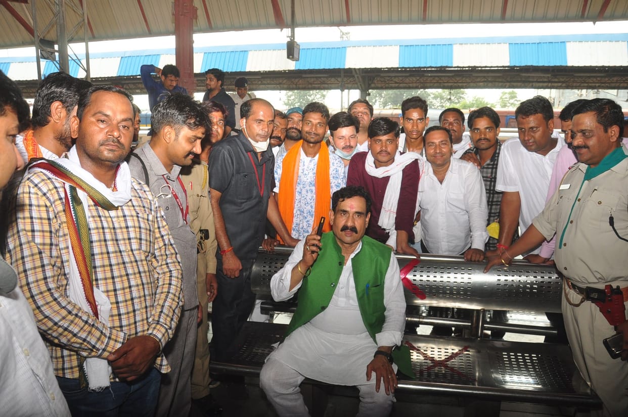 narottam mishra not wear mask