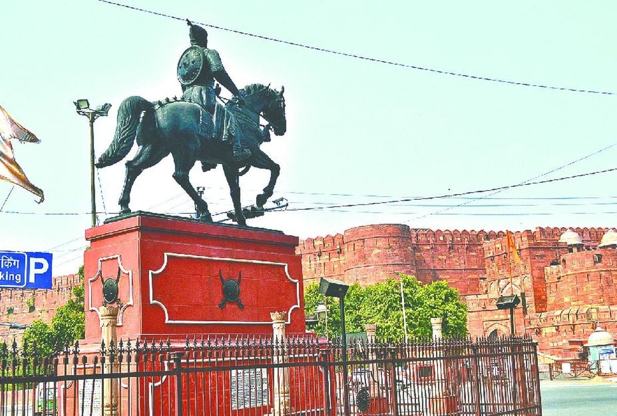 History Of Shivaji came Agra in 1966 Wrong information At Government Shilapatt Uttar Pradesh