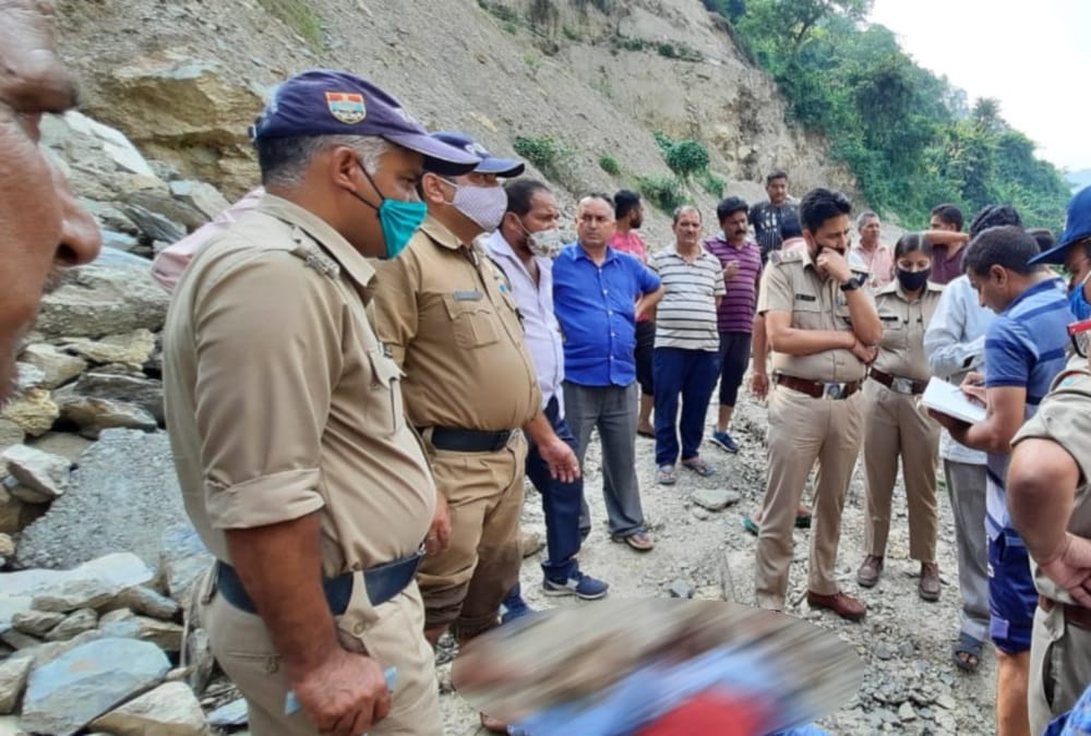 Uttarakhand Accident News: Car falls into river in Rishikesh gangotri highway, One killed, Photos