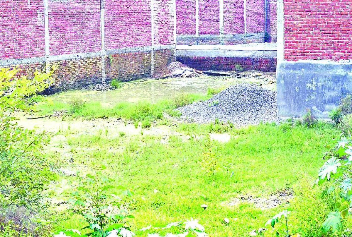 Name of builders in illegal plotting of Haraiya ADA ready for action on builders in azamgarh