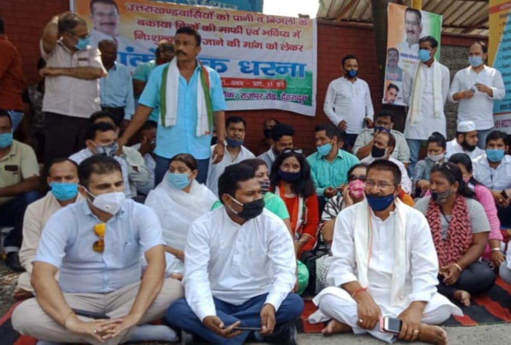 Uttarakhand Former cm Harish rawat Silence vow and fast against Modi Government, Photos