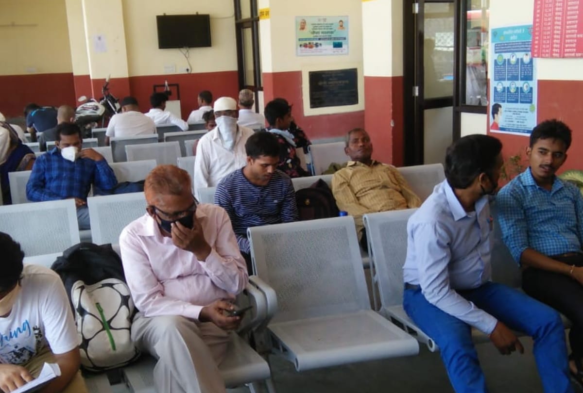 nasudh bus station gorakhpur no one moving from 95 bus station in list
