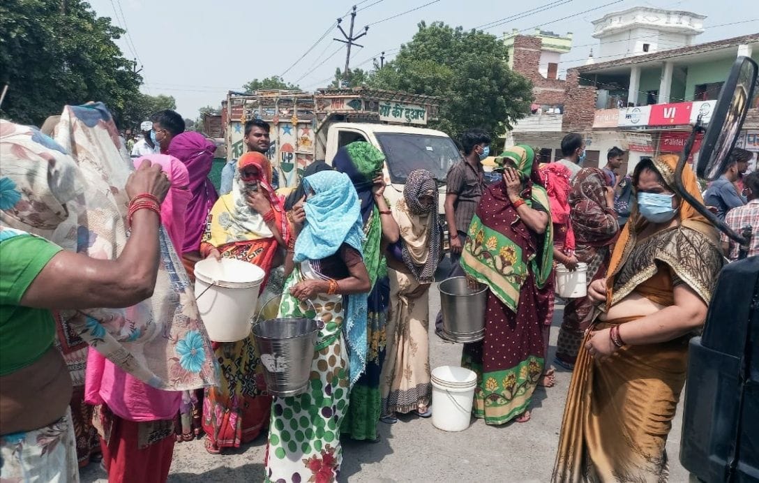 ROAD JAM, water proble, protest