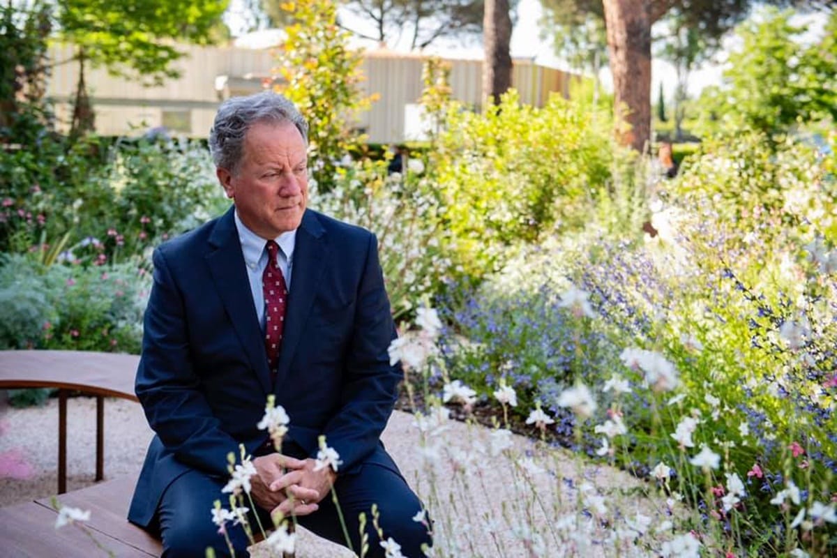 Nobel Peace Prize winner David Beasley urges billionaires around the world to save people