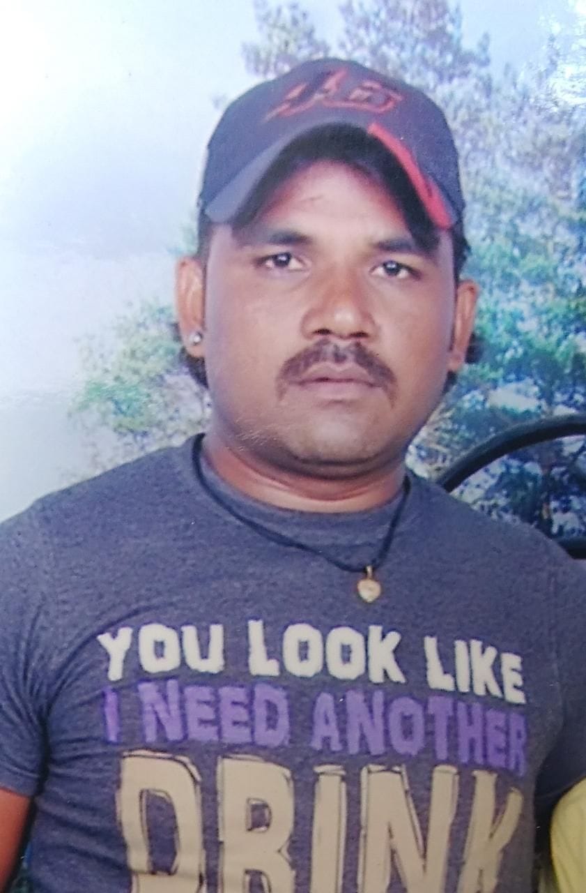 yuvak ne sandigdh haalaat mein phaansee laga jaan dee