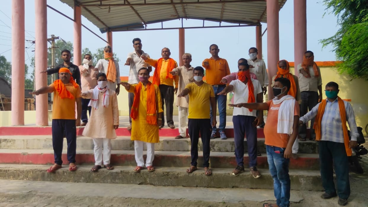 BJP workers pledge for plastic-free India