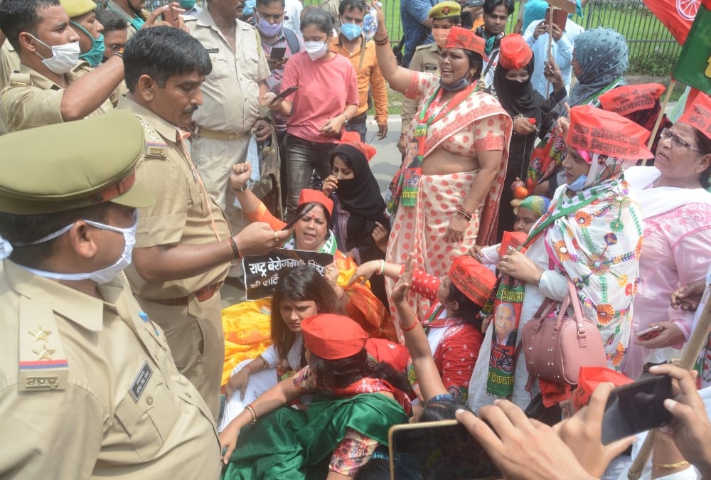 Unemployment issue echoed on PM Modi's birthday in lucknow