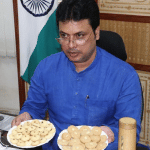 त्रिपुरा के मुख्यमंत्री ने लॉन्च किए बांस के बने बिस्किट