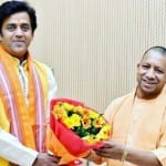 सांसद रवि किशन और सीएम योगी आदित्यनाथ।(फाइल फोटो)