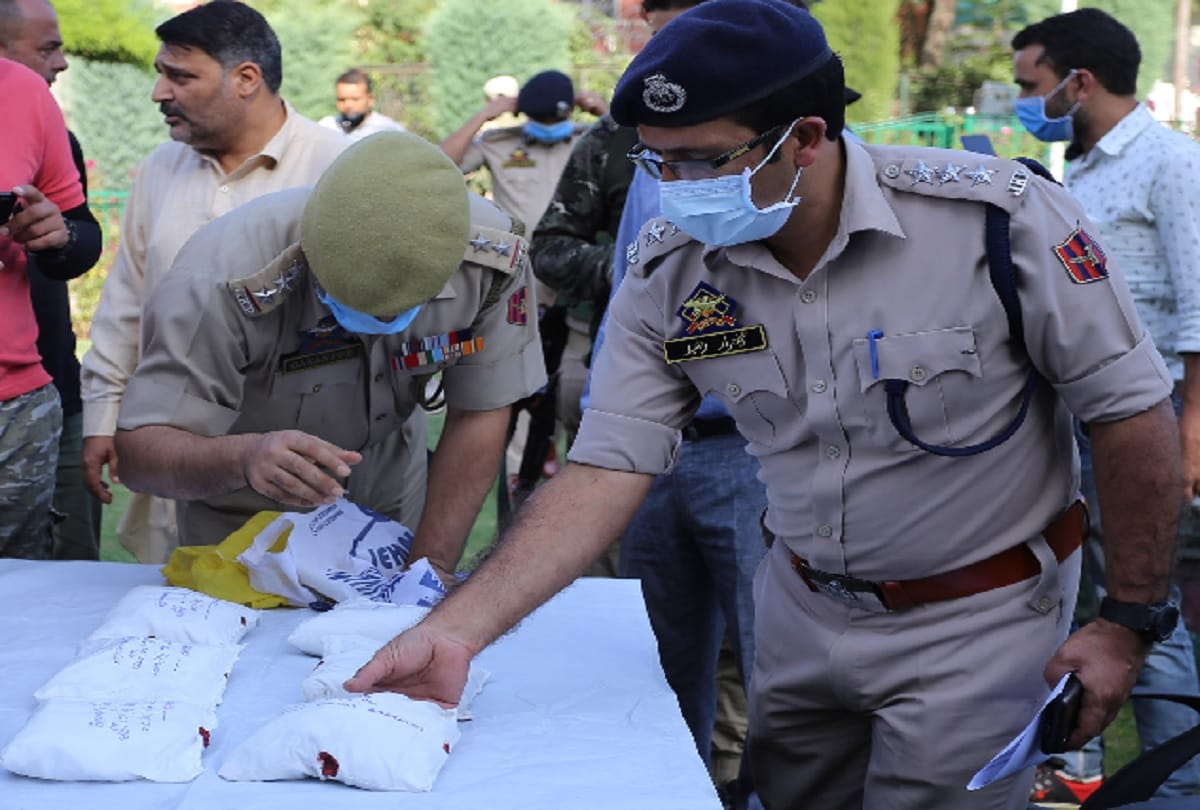 Baramulla police caught cocaine worth crores, four arrested