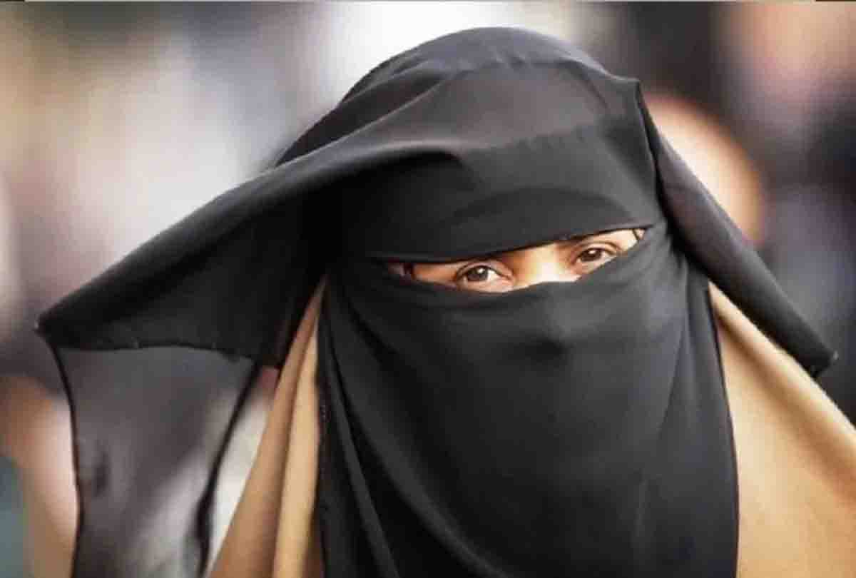 triple talaq given to wife for not bringing money