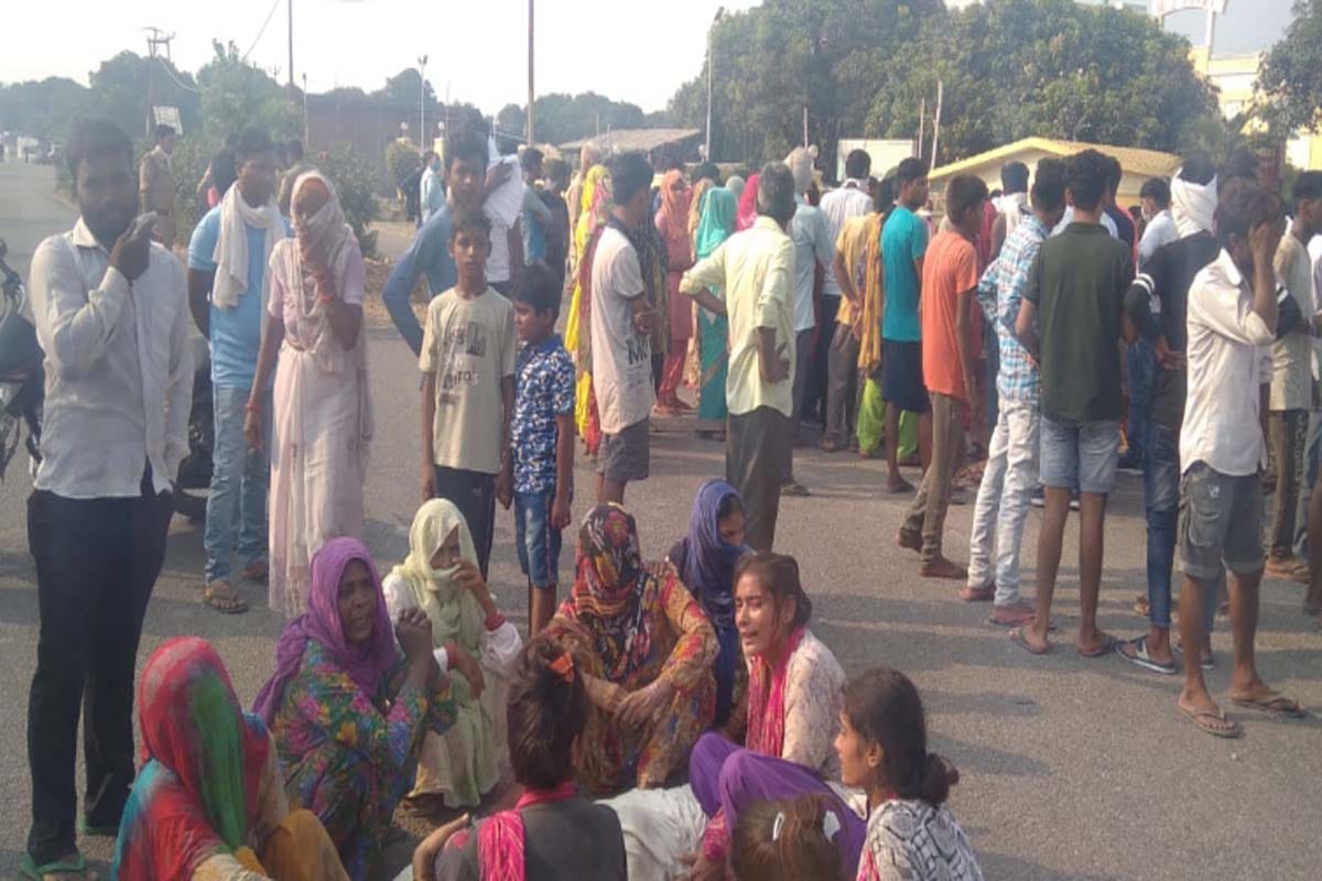 two died in an accident after a speedy truck hit the bike in shamli District today