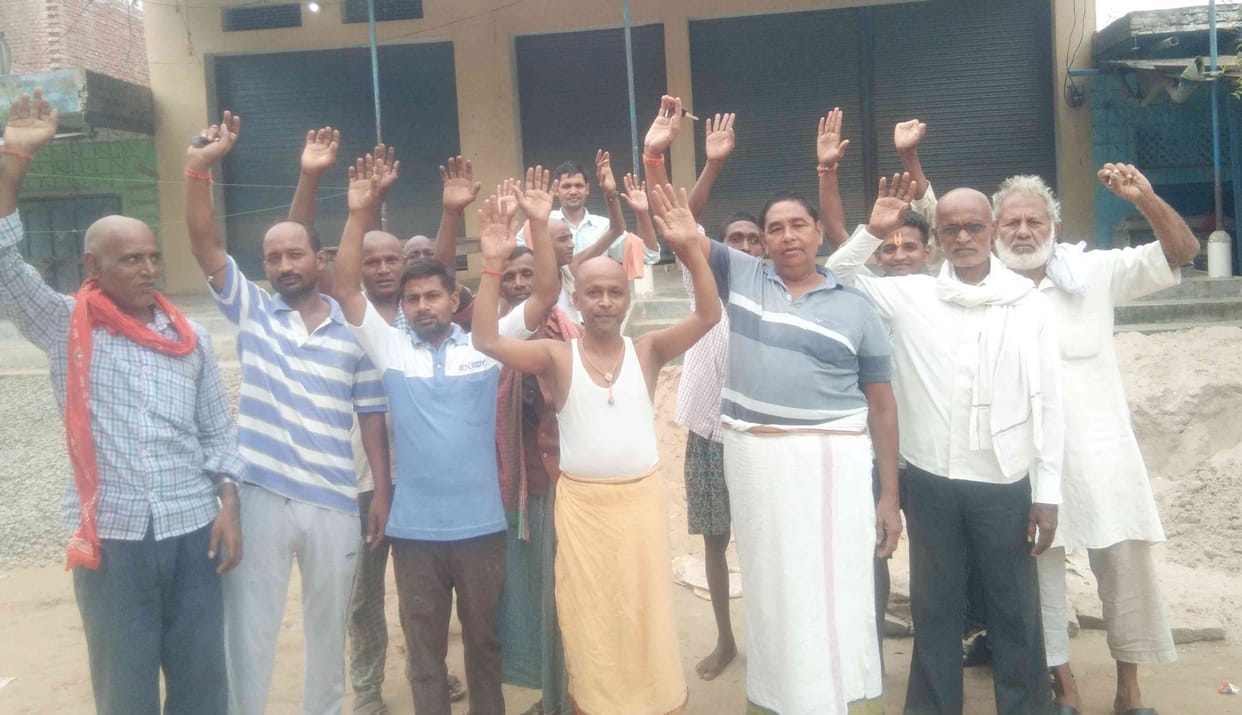 Bill sent without connection, villagers demonstrate