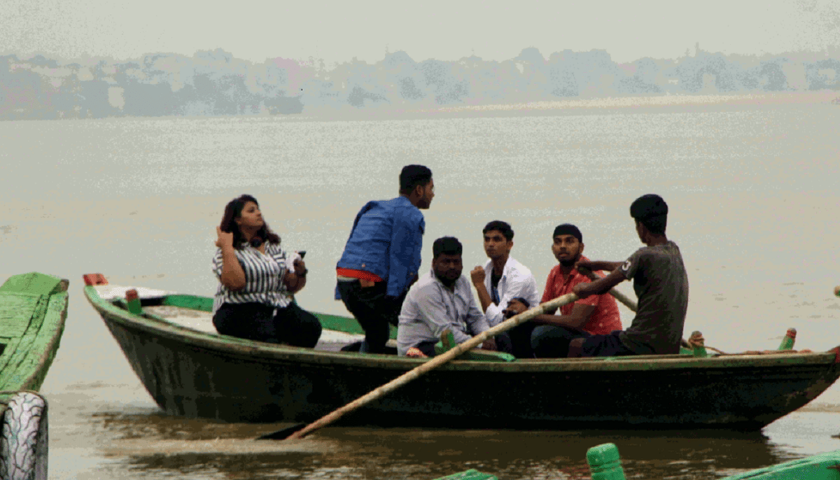 Varanasi will be the first district in UP, where the CNG boat will be operated in Ganga
