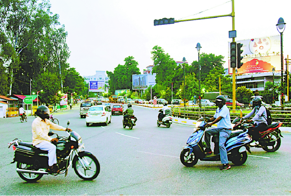 signal closed at six chaurahas in lucknow