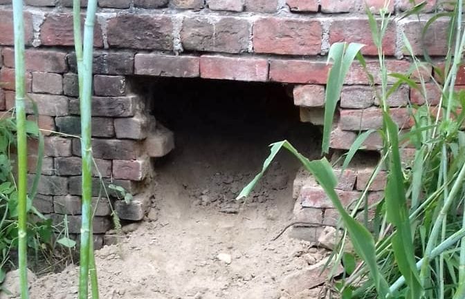 cash and jwellery theft from house